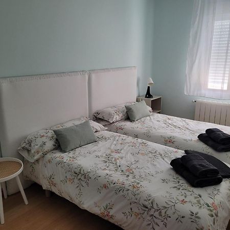Vivienda Al Pie Del Castillo Бургос Екстер'єр фото